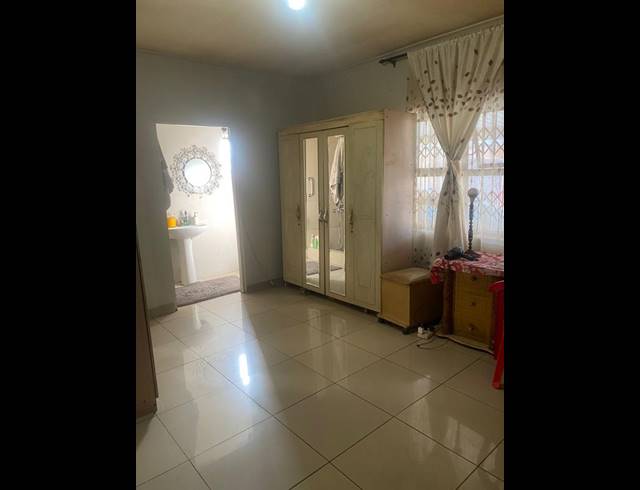 3 BEDROOM PROPERTY TO RENT IN BLUFF